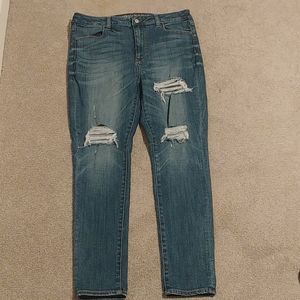 American Eagle Super High Rise Distressed Jeggings